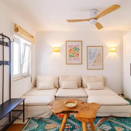 Casa Phoebe - New Renovated Sleeps 5 - 1 Min Lägenhet *