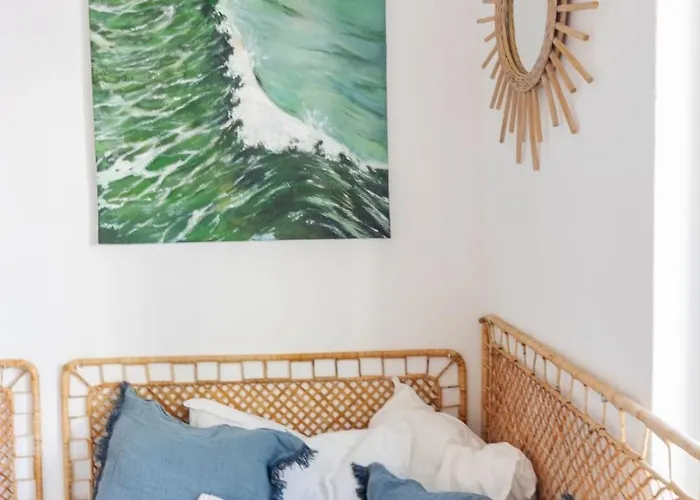 Daire Casa Phoebe - New Renovated Sleeps 5 - 1 Min *